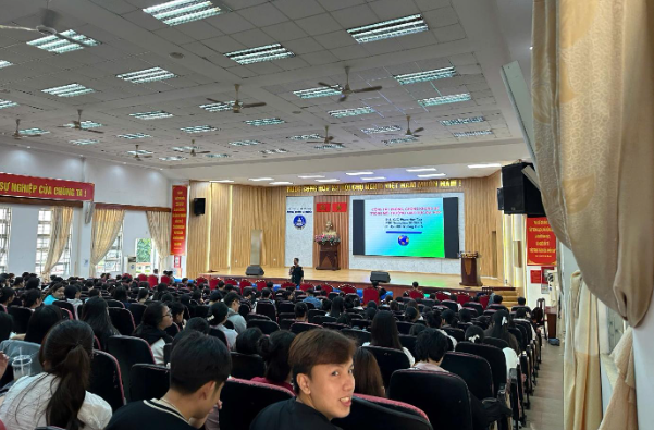 Tựa 2